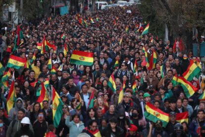 Centenares de personas colmaron las principales avenidas de La Paz