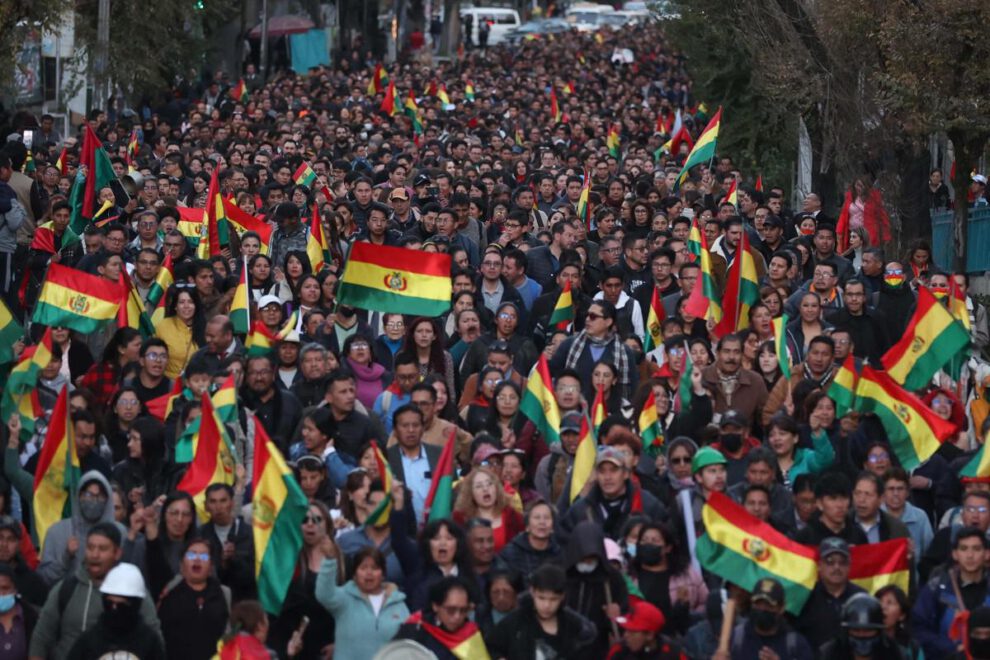 Centenares de personas colmaron las principales avenidas de La Paz