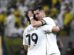 Cristiano Ronaldo (d), del Al-Nassr, celebra con su compañero João Félix