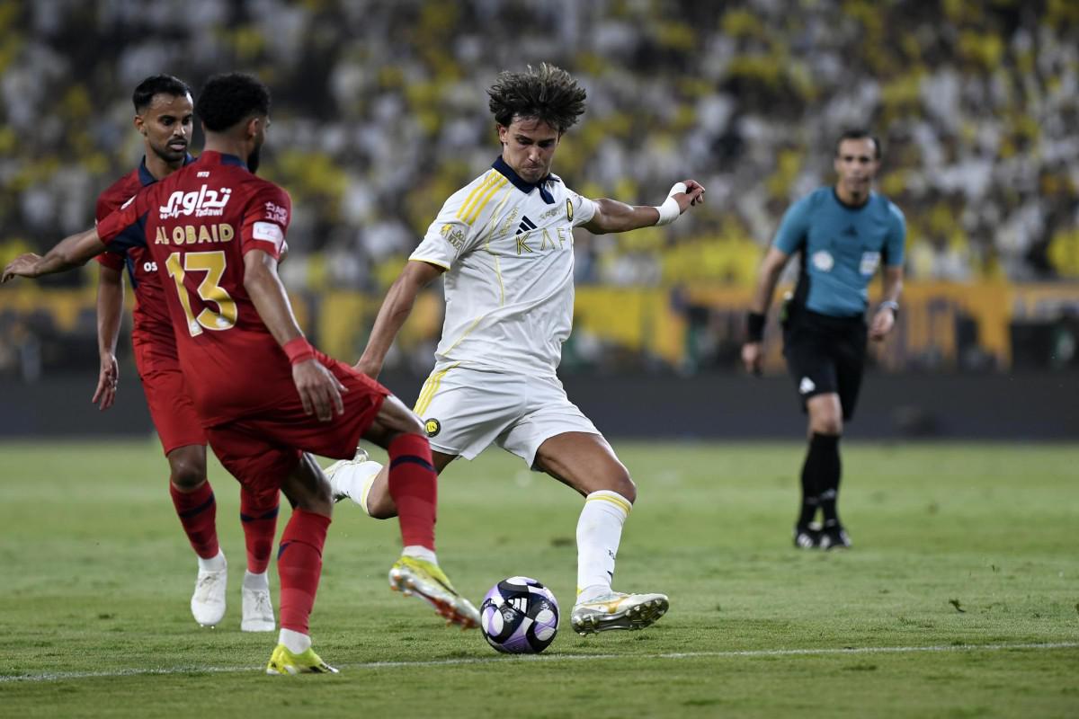 Joao Félix, del Al-Nassr, en acción durante el partido de la Liga Profesional Saudí entre el Al-Nassr y el Damac Club