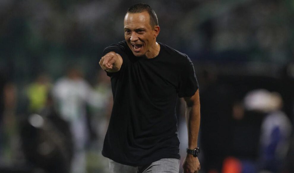 Bolívar tiene nuevo entrenador, Restrepo dirigirá a Bolívar el resto de este año, debutará el 27 de mayo en Copa Libertadores