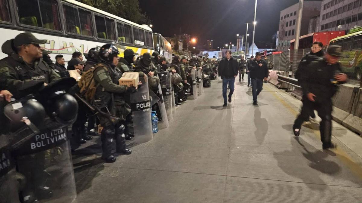 Autoridades nacionales y mandos policiales
