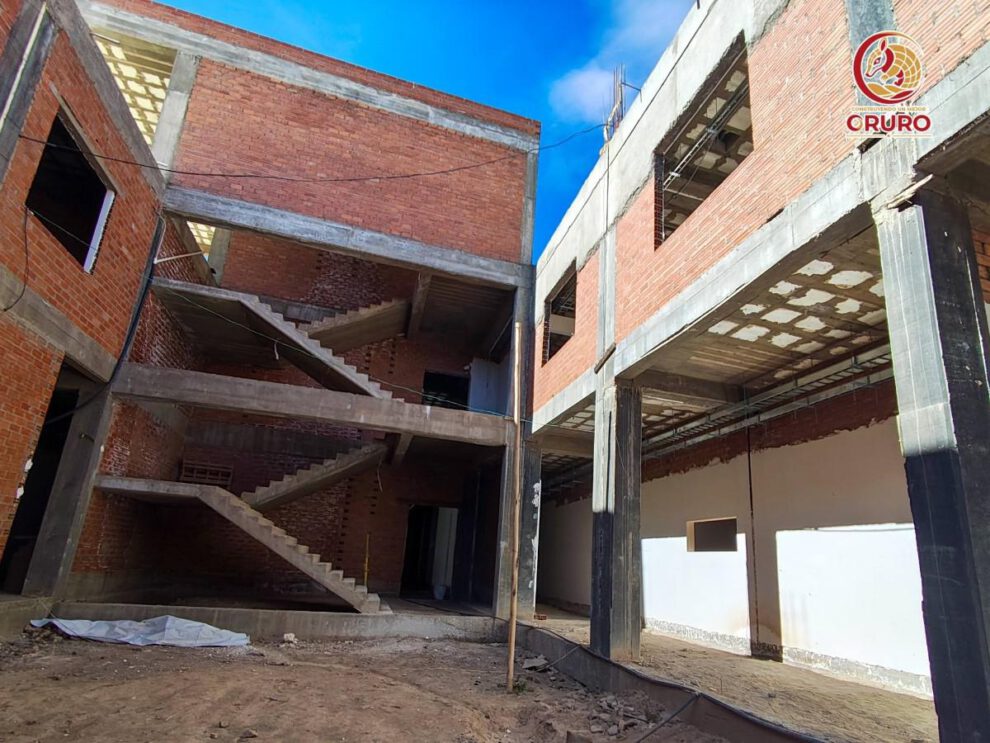 construccion hospital Isaías Oruro