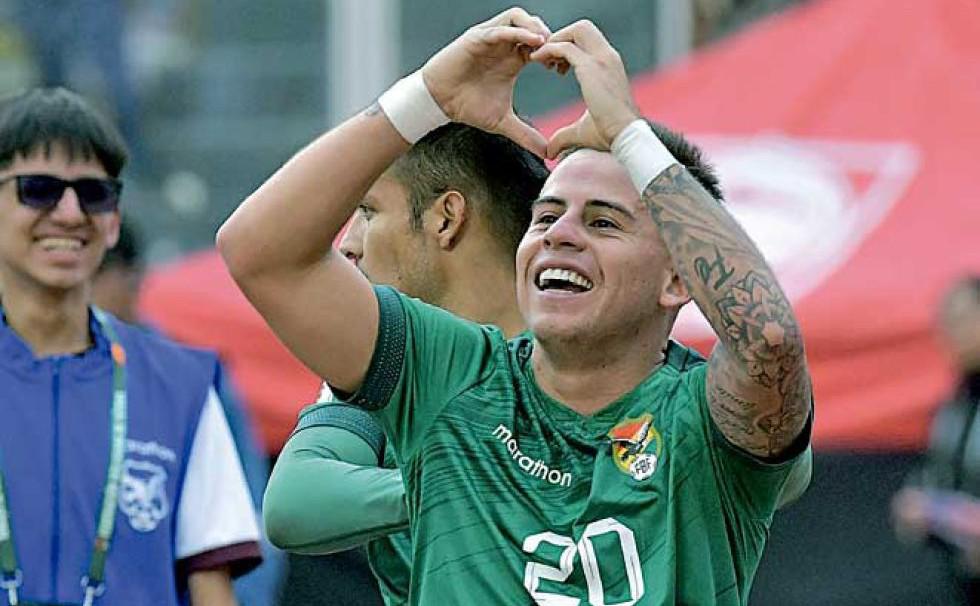 Copa Simón Bolívar, Nueva Santa Cruz de Warnes, Henry Vaca fichará en Nueva Santa Cruz