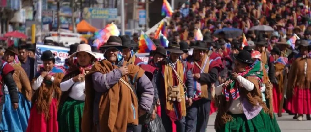 Los campesinos de La Paz y la COB lideran las protestas en Bolivia
