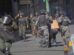 Efectivos de la UTOP capturan a un manifestante tras los violentos choques en los accesos a la plaza Murillo