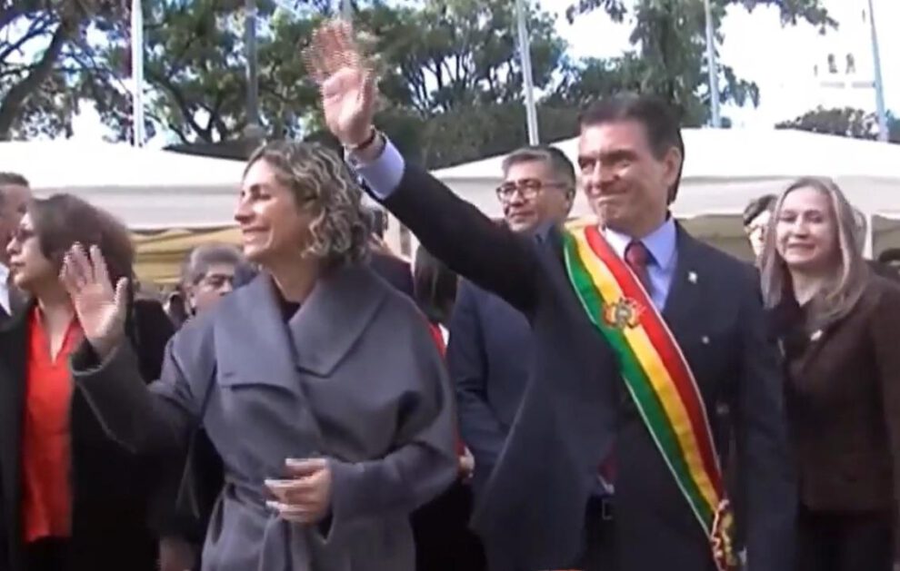 Rodrigo Paz llegó a Sucre para participar en los actos conmemorativos