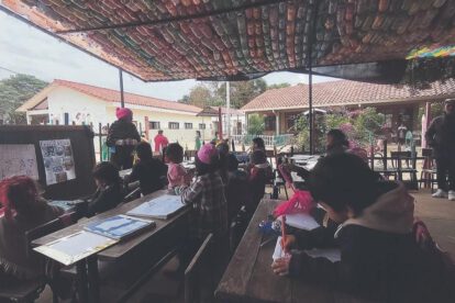 ESCUELA PRECARIA