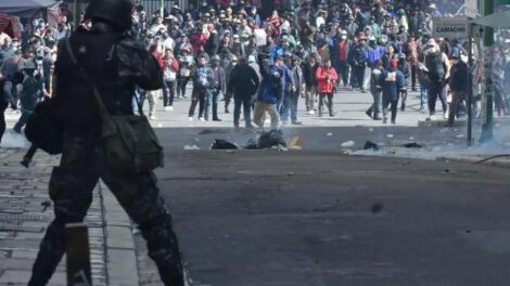 Efectivos de la Policía Boliviana
