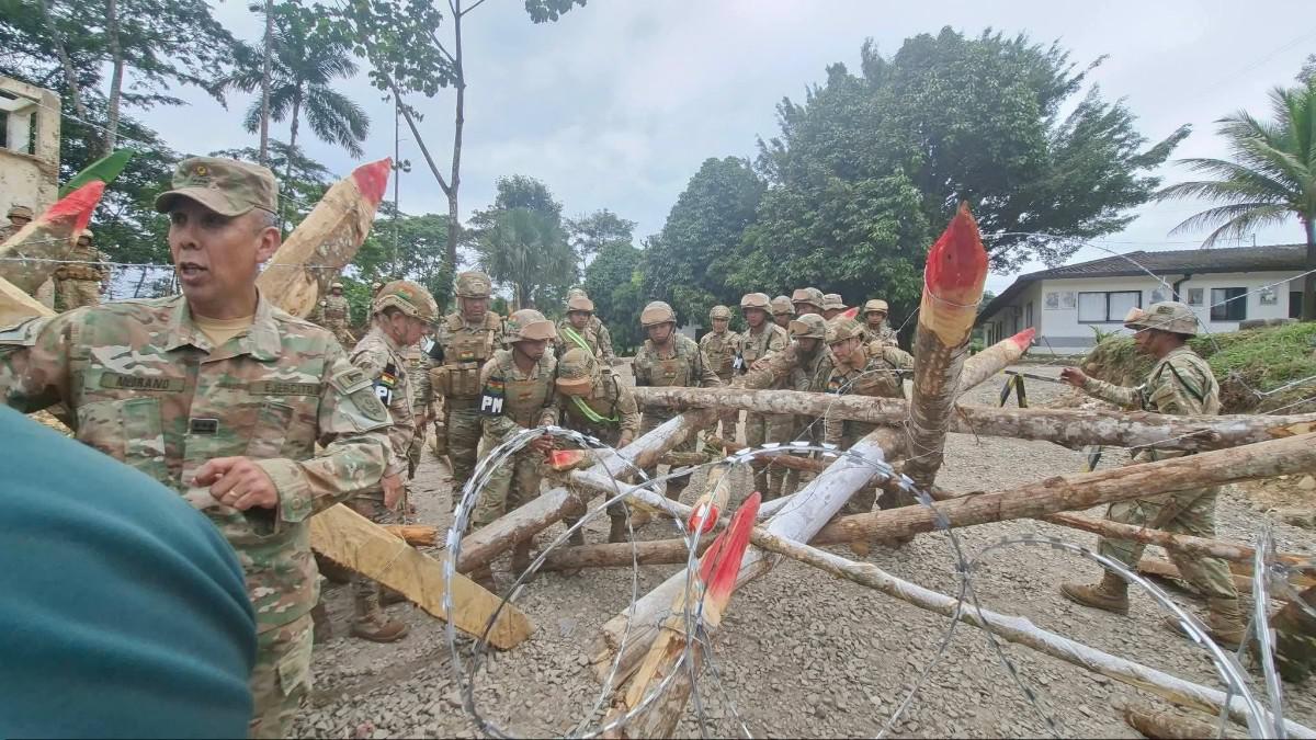 Efectivos militares