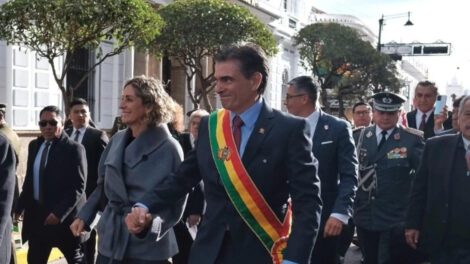 El presidente anunció una reducción salarial presidencial y ministerial