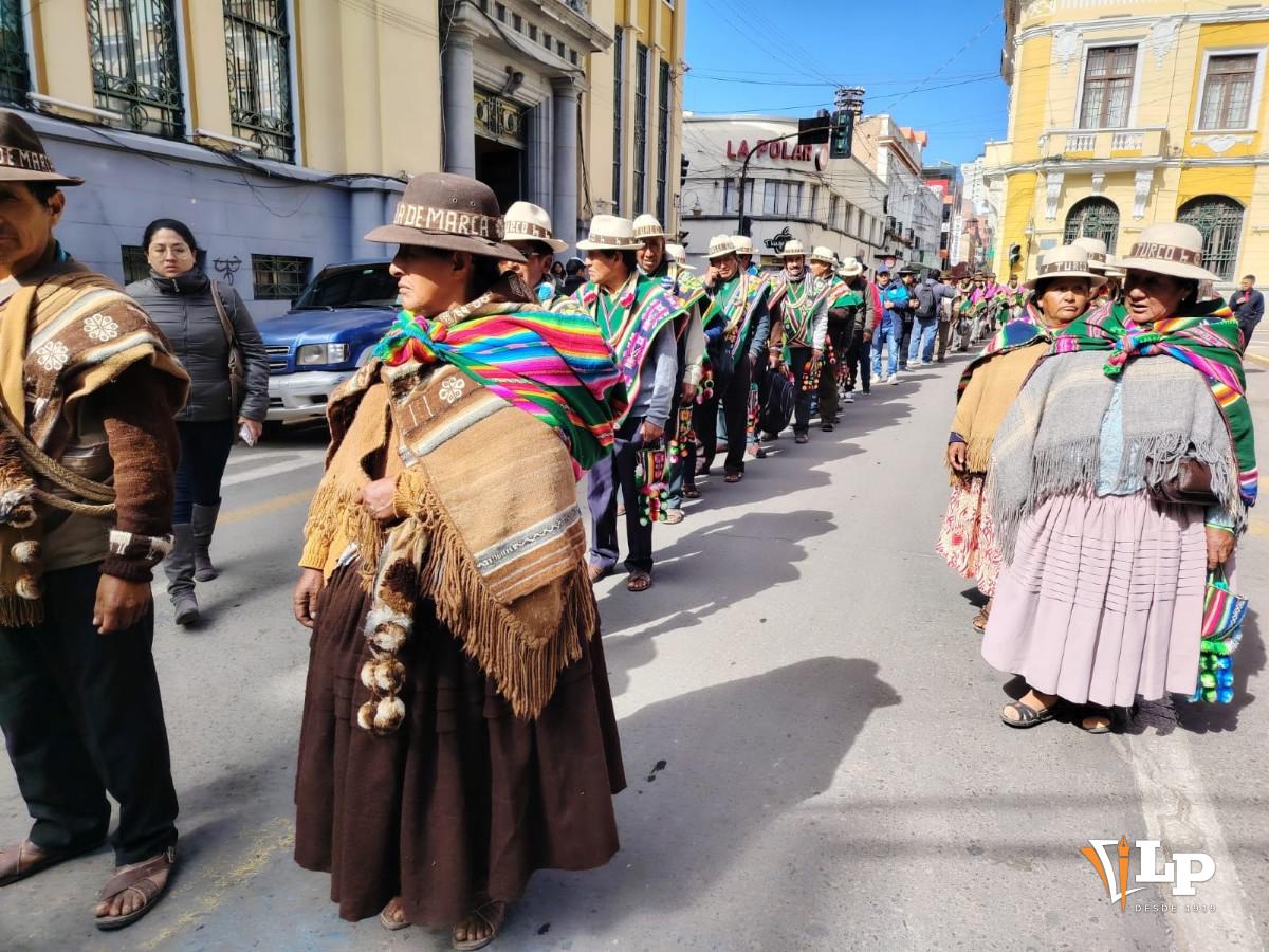 marcha del suyu Jacha Karangas