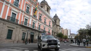 Custodiando el Palacio de Gobierno