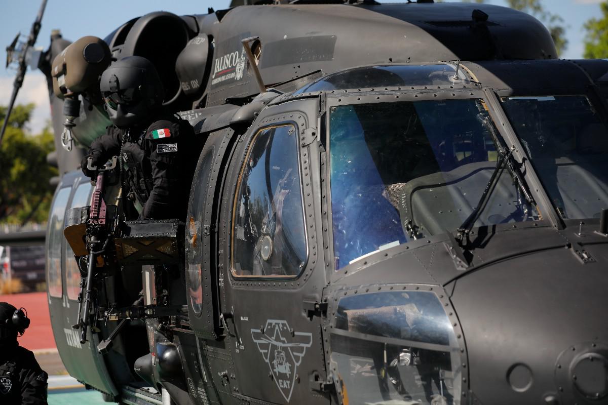 El escuadrón Titán de la Secretaría de Seguridad de Jalisco realizan un patrullaje en helicóptero