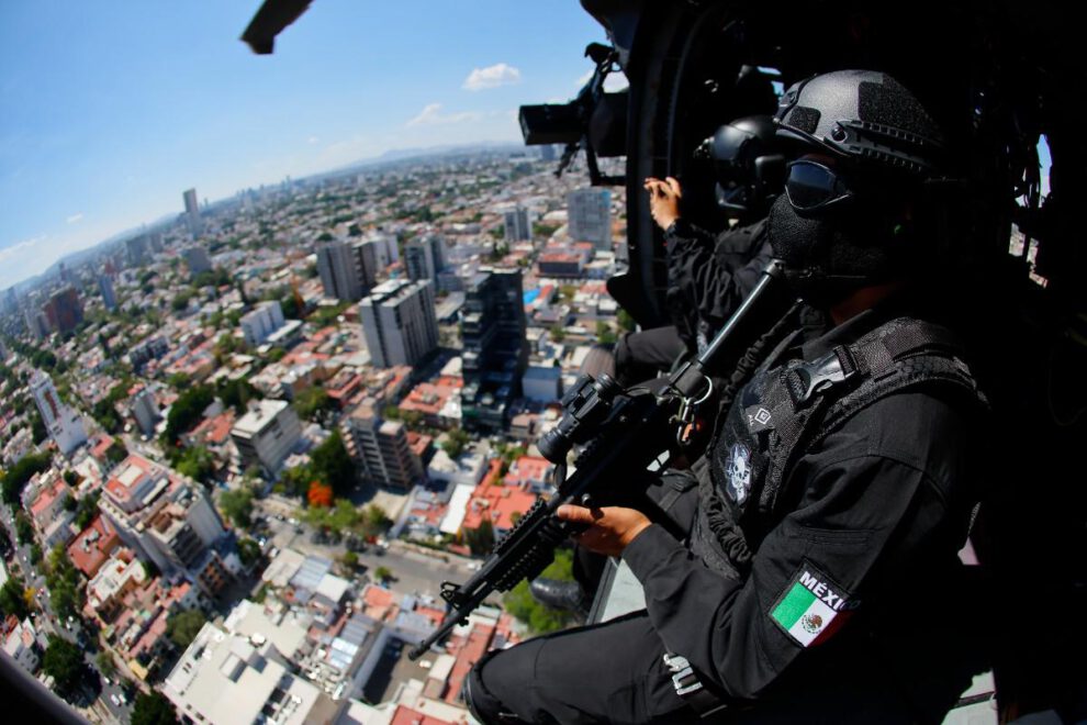 Integrantes del escuadrón Titán de la Secretaría de Seguridad