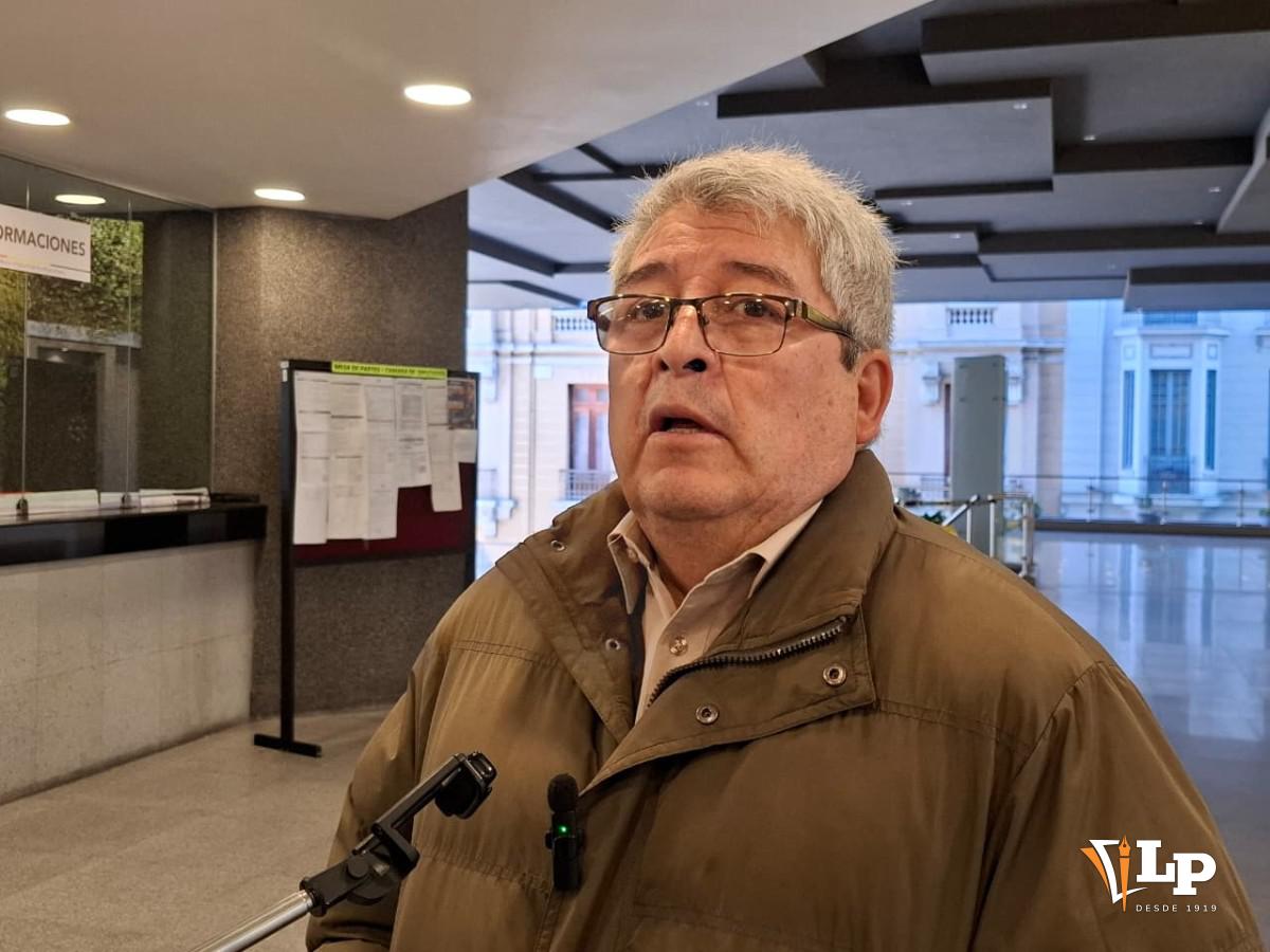 El diputado Maldonado en conferencia de prensa