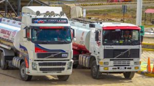 YPFB garantizó el abastecimiento de 336.000 litros de gasolina para las provincias paceñas