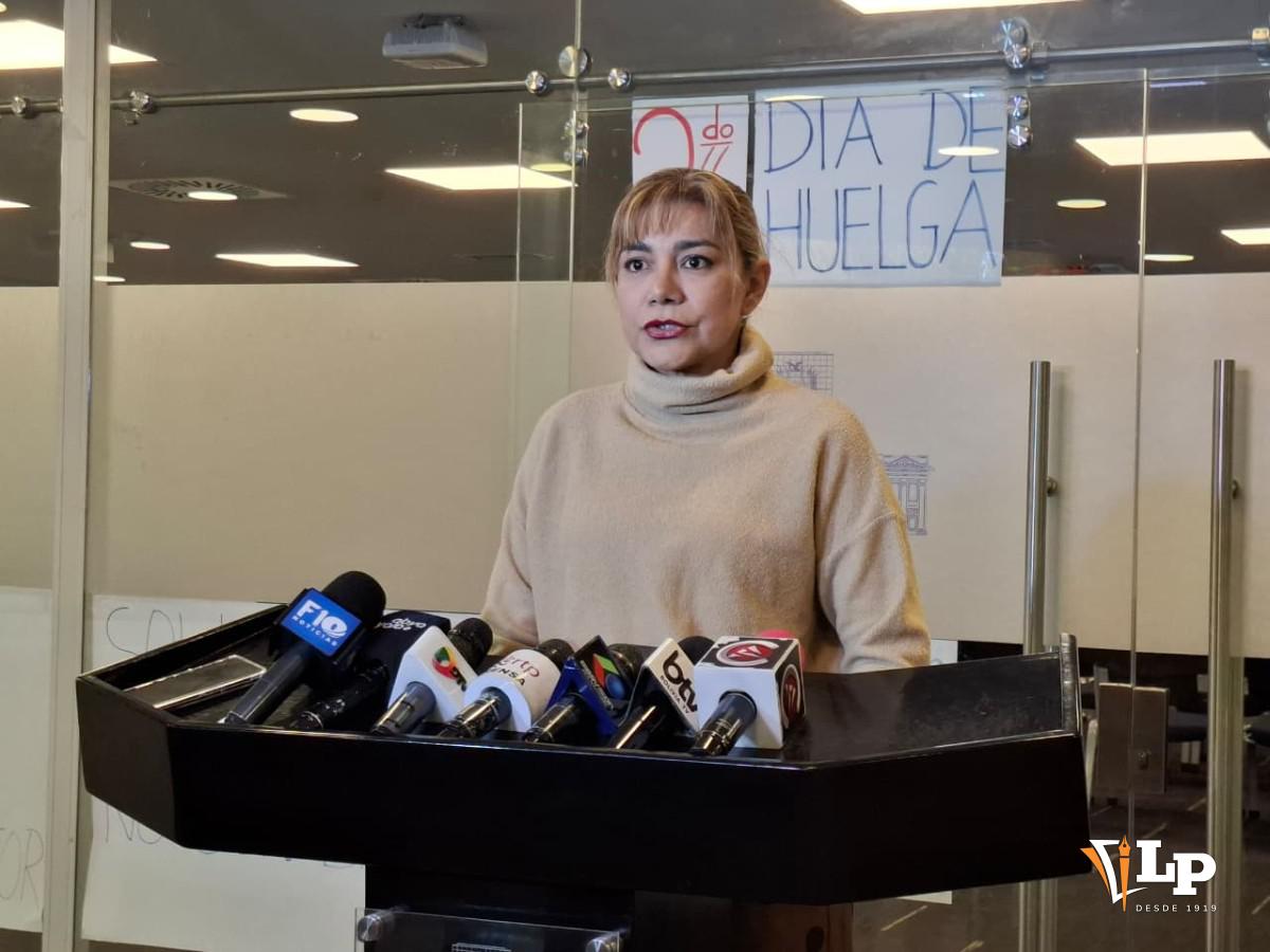La senadora Añez en conferencia de prensa
