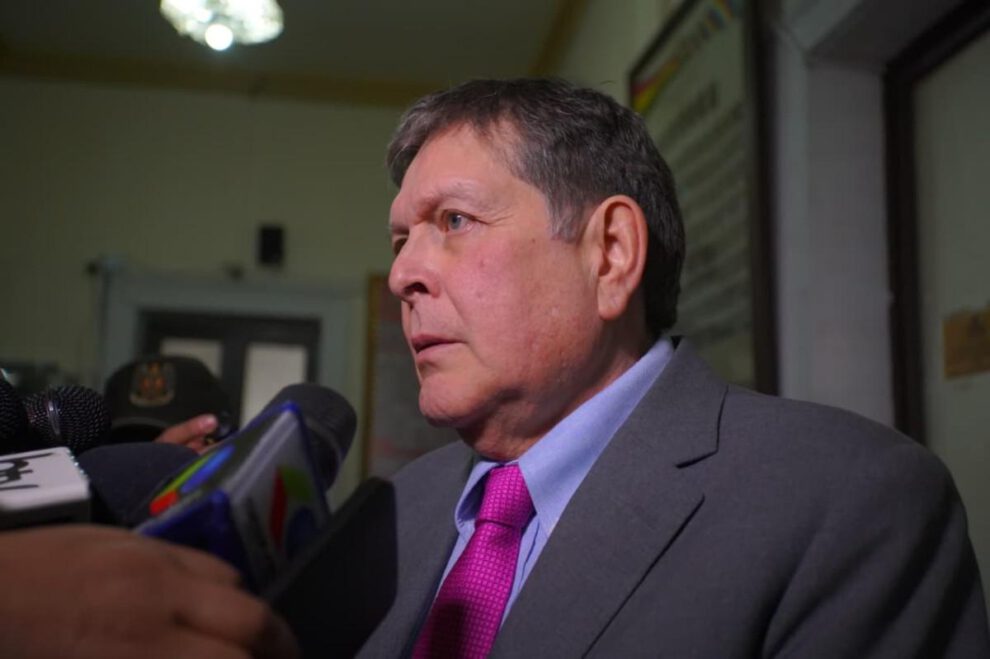 El ministro de Hidrocarburos y Energías, Marcelo Blanco Quintanilla