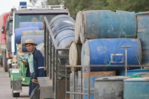 En Pando, el carburante ingresará por territorio peruano. Mientras tanto, Beni negocia con empresas brasileñas