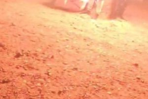 Llamas y caos durante el linchamiento en Pocoata