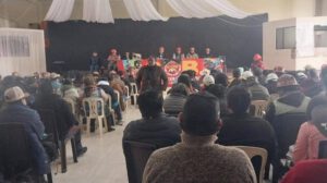 El secretario ejecutivo de la Central Obrera Boliviana, Mario Argollo, quien estaba en la clandestinidad, se integró al ampliado de emergencia