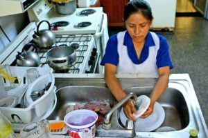 Afiliación de trabajadoras del hogar a la Caja Nacional de Salud