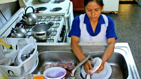 Afiliación de trabajadoras del hogar a la Caja Nacional de Salud