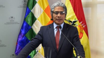 Compra irregular de material antidisturbios