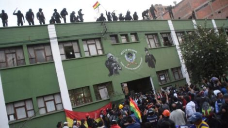 Motín policial en Cochabamba