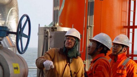 Yacimiento petrolífero en el mar Amarillo