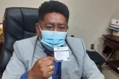 Vacunación maestros Oruro