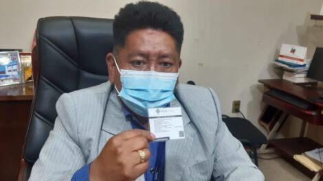 Vacunación maestros Oruro