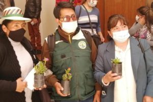 Campaña de forestación en Oruro por el Día del Árbol