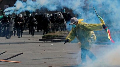 Enfrentamientos entre cocaleros y policías en el conflicto cocalero