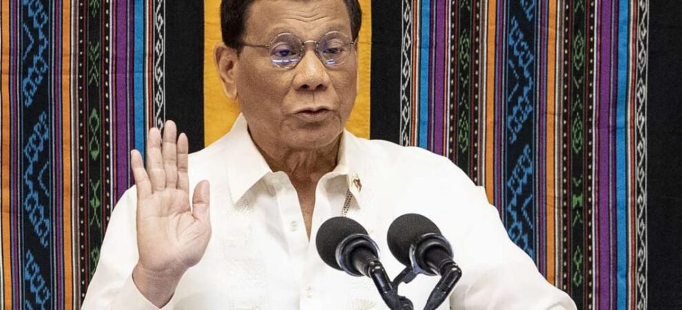 Rodrigo Duterte anuncia su retiro de la vida política