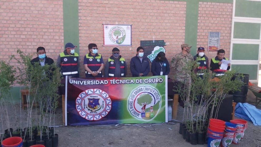 Campaña de forestación en Oruro
