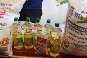 Canasta familiar para escolares en La Paz