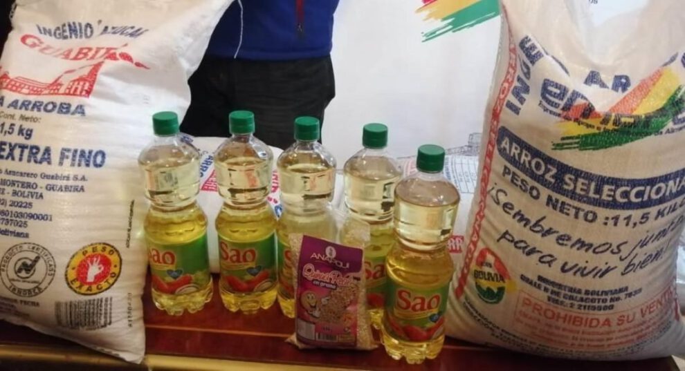 Canasta familiar para escolares en La Paz