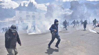 Enfrentamientos entre cocaleros y policías en La Paz