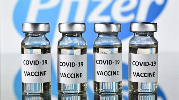 tercera dosis de la vacuna contra el Covid-19 autorizada por la Agencia Europea del Medicamento