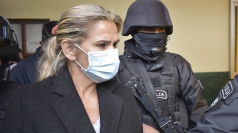 Jeanine Añez agradeció el respaldo que recibió en la Cumbre por la Democracia