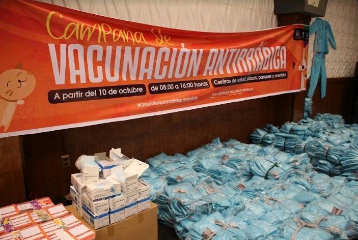 Campaña de Vacunación Antirrábica en Oruro