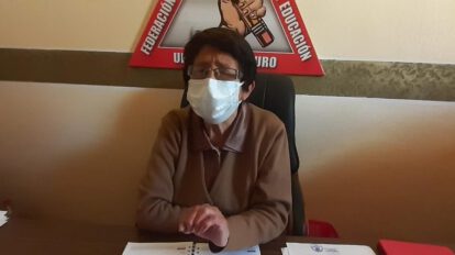 Vacunación de maestros en Oruro