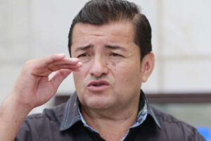 El alcalde de Santa Cruz de la Sierra, Jhonny Fernández, anuncia que acatará el paro