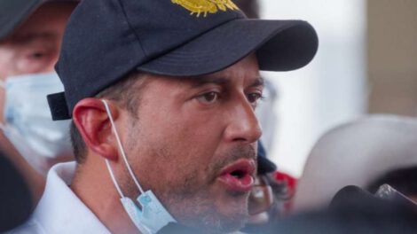 Luis Fernando Camacho en vigilia convocada por Unión Juvenil Cruceñista