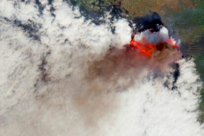 Erupción volcánica en Cumbre Vieja vista desde el espacio