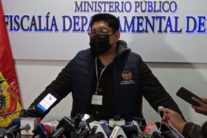 Luis Fernando Camacho en conferencia de la Fiscalía