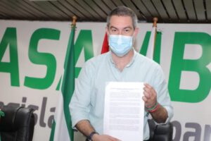 persecución política en Santa Cruz