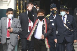 Renuncia gabinete ministerial Perú